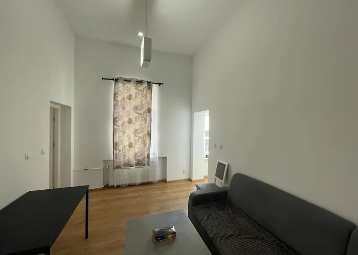 Cisza Na Placu Wolnosci *